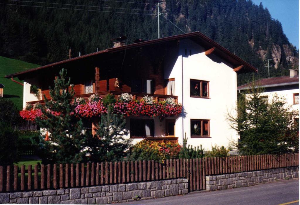 耶岑斯Haus Walch公寓 外观 照片